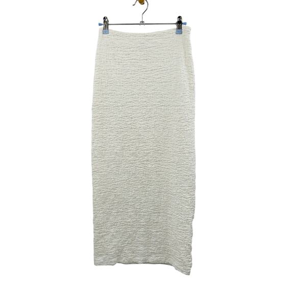 Sabo skirt white scrunch textured maxi skirt - Picture 2 of 4
